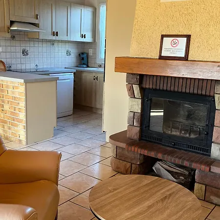 De Plain-pied Avec Terrasse, Proche Port Et Station Thermale, Ideal Pour Familles Landhuis Fontenoy-le-Château