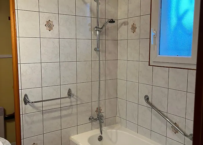 度假居 De Plain-pied Avec Terrasse, Proche Port Et Station Thermale, Ideal Pour Familles - Fr-1-589-24